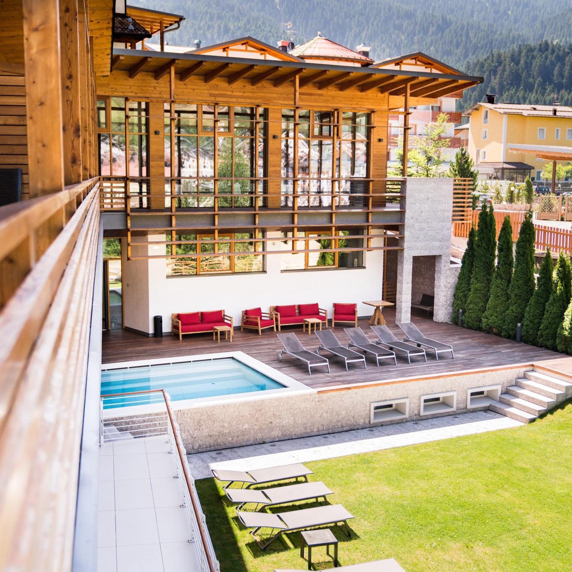 Corona Dolomites Hotel Andalo Exterior photo